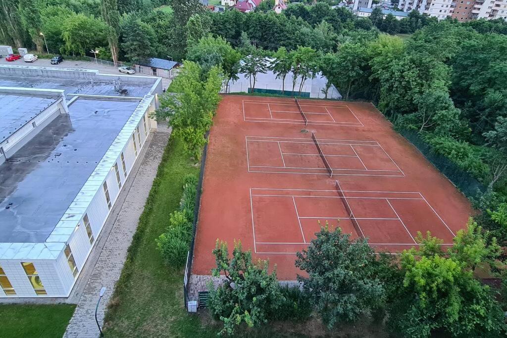 Ferienwohnung Uroczy, Jasny Apartament Oraz Bezplatny Parking! Krakau Exterior foto