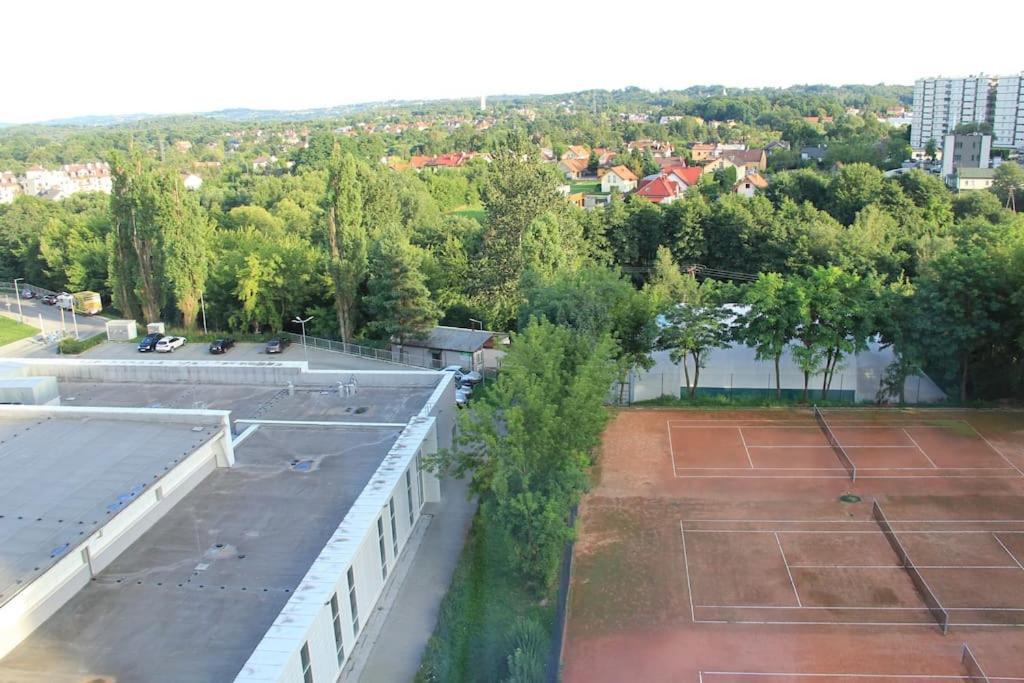 Ferienwohnung Uroczy, Jasny Apartament Oraz Bezplatny Parking! Krakau Exterior foto