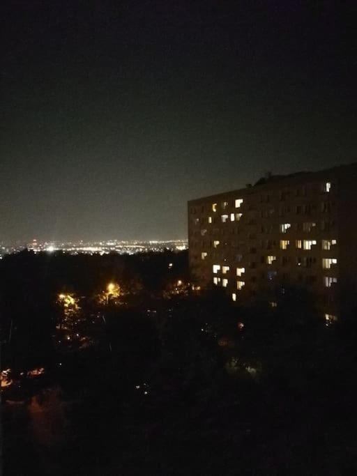 Ferienwohnung Uroczy, Jasny Apartament Oraz Bezplatny Parking! Krakau Exterior foto