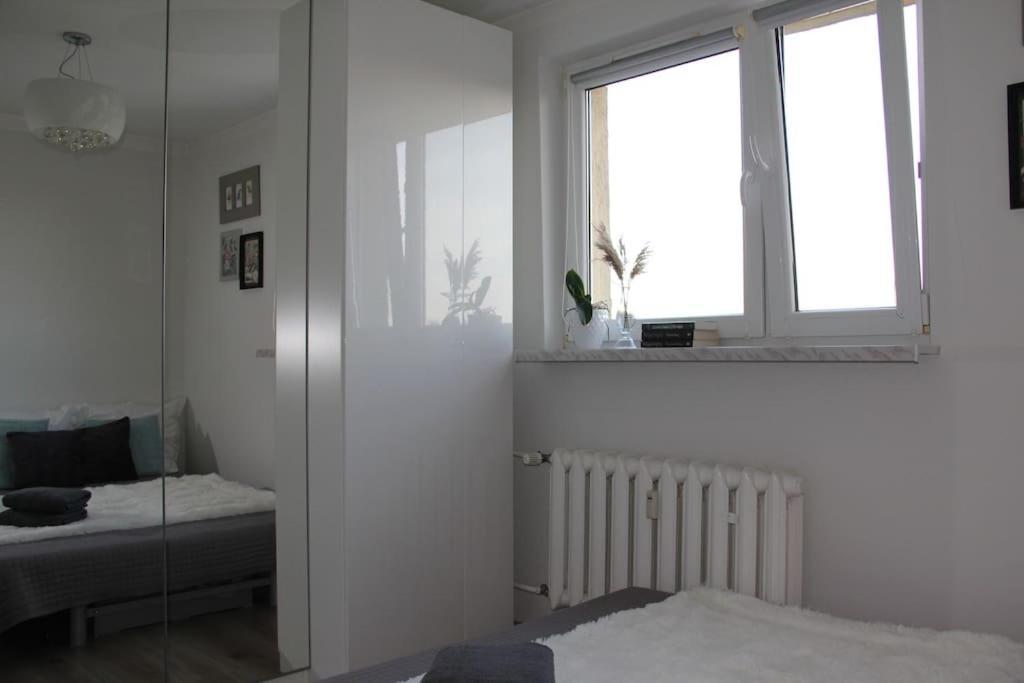 Ferienwohnung Uroczy, Jasny Apartament Oraz Bezplatny Parking! Krakau Exterior foto